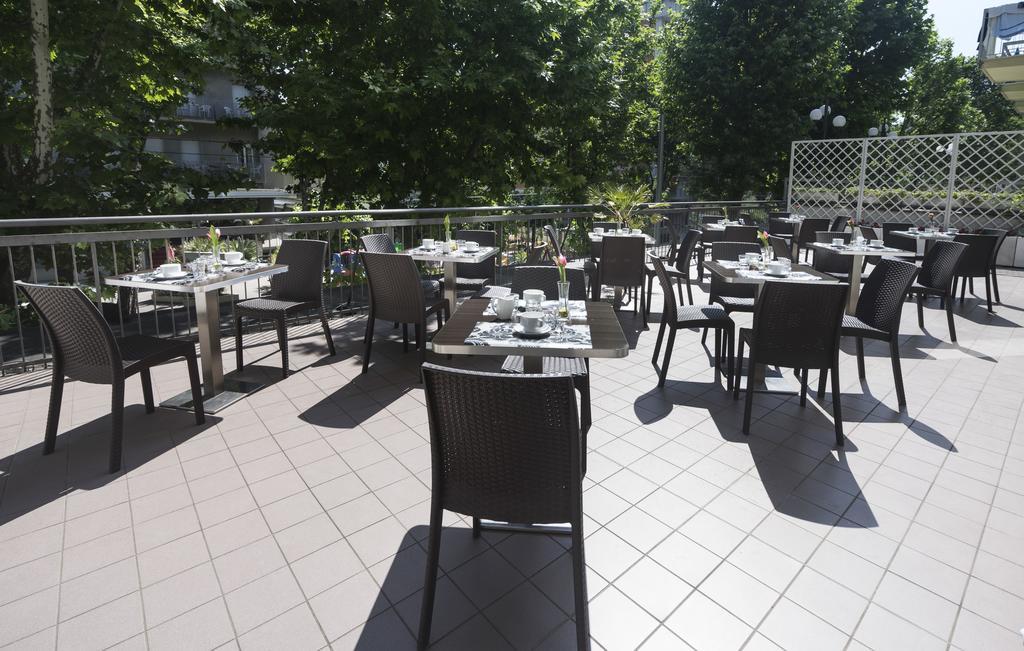 רימיני Club Meeting Hotel מראה חיצוני תמונה